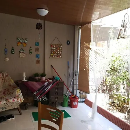 Eski Foca'da Triplex فيلة