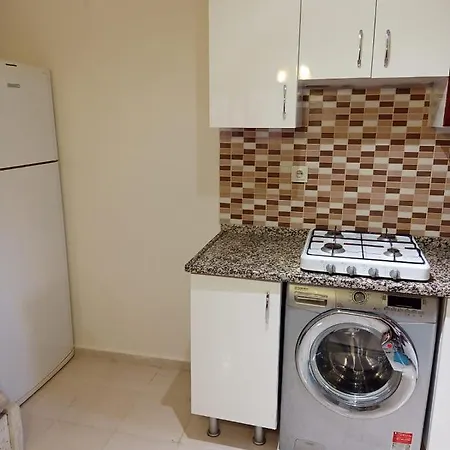 Eski Foca'da Triplex فيلة